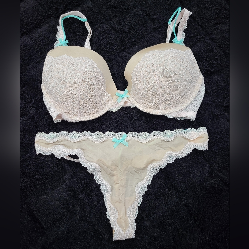 Victoria's Secret Bra and Panty Set